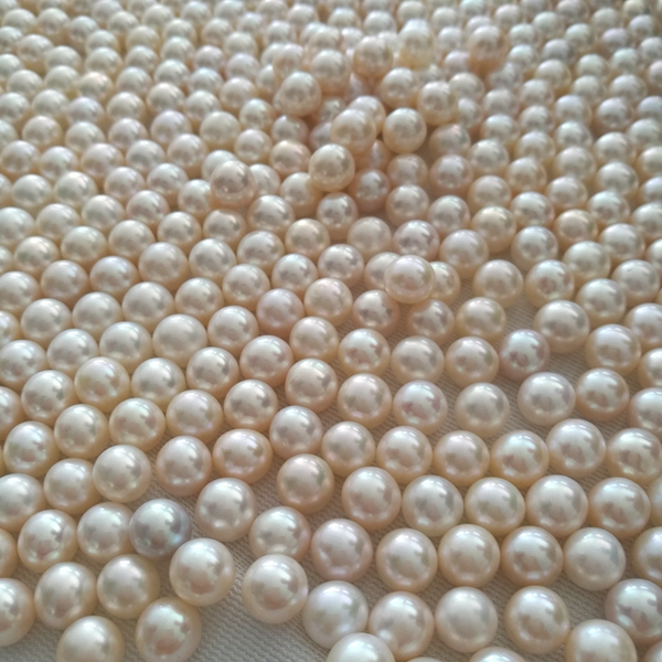 round  pearls a.jpg